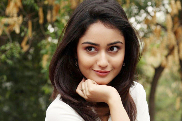 Tridha Choudhury Wallpaper