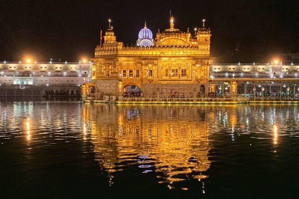 Golden Temple at Night Wallpapers - Top Free Golden Temple at Night