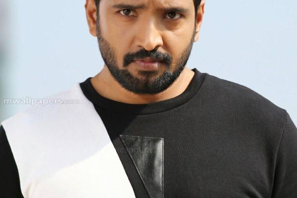 Santhanam Wallpaper