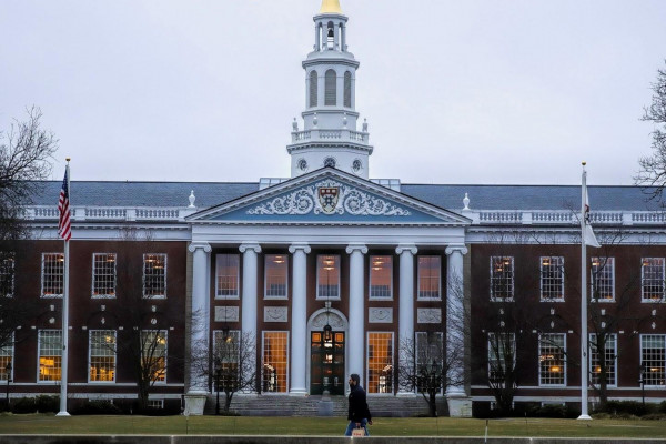 Harvard University Wallpapers - Top Free Harvard University Backgrounds ...