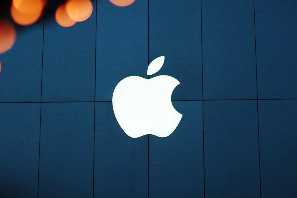 Apple Iphone 4k Wallpaper