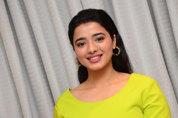 Ketika Sharma Wallpaper