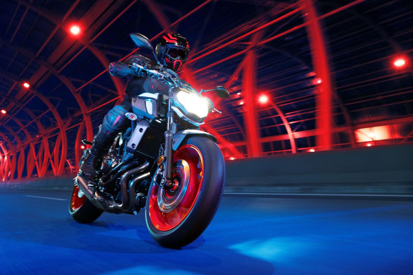 MT15 Bike Wallpaper